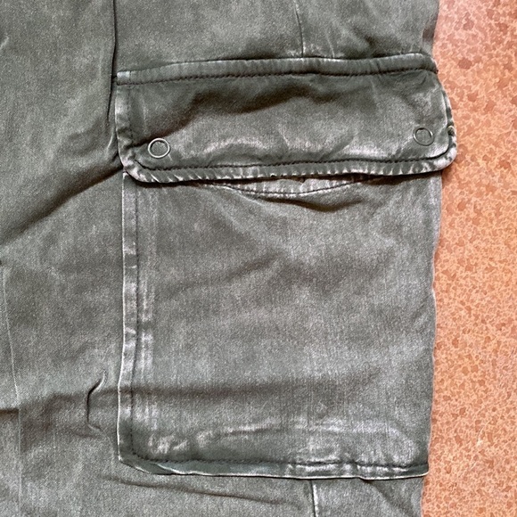 TORRID army green tie waist cargo jogger pants - Picture 4 of 5